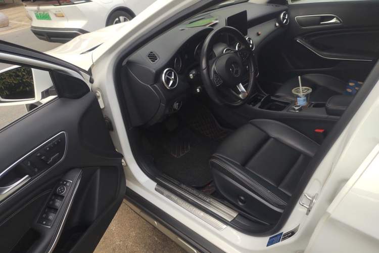 Used Mercedes-Benz GLA 2016 GLA 200 Fashion Model Driver Seat