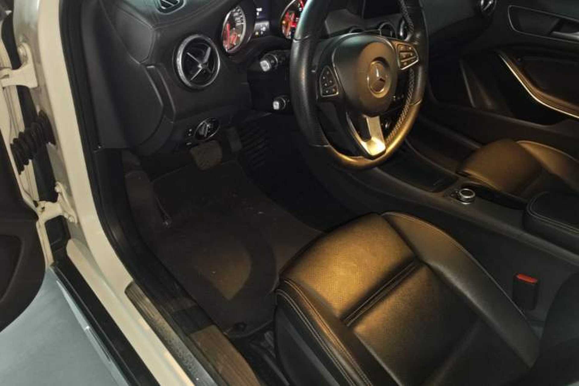 Used Mercedes-Benz GLA 2016 GLA 220 4MATIC Fashion Edition Driver Seat