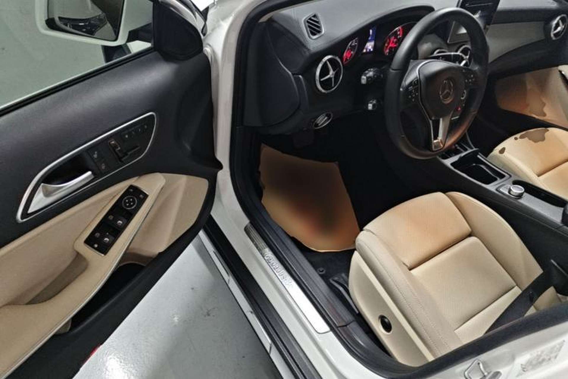 Used Mercedes-Benz GLA 2016 GLA 200 Sport Edition Driver Seat