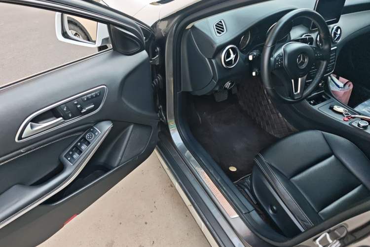 Used Mercedes-Benz GLA 2016 GLA 200 Fashion Model Driver Seat