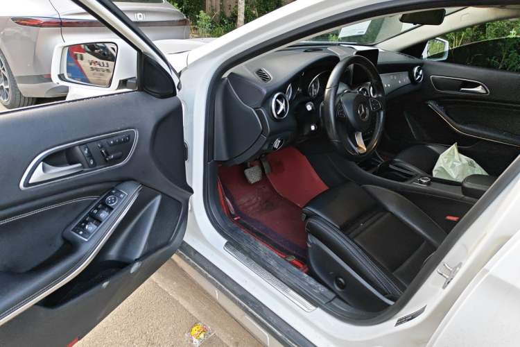 Used Mercedes-Benz GLA 2016 GLA 200 Fashion Model Driver Seat