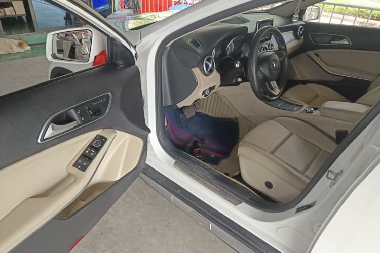 Used Mercedes-Benz GLA 2016 GLA 200 Fashion Model Driver Seat
