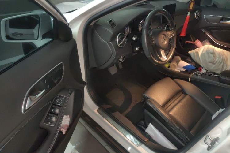 Used Mercedes-Benz GLA 2016 GLA 200 Fashion Model Driver Seat