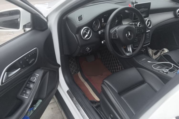 Used Mercedes-Benz GLA 2016 GLA 220 4MATIC Fashion Edition Driver Seat
