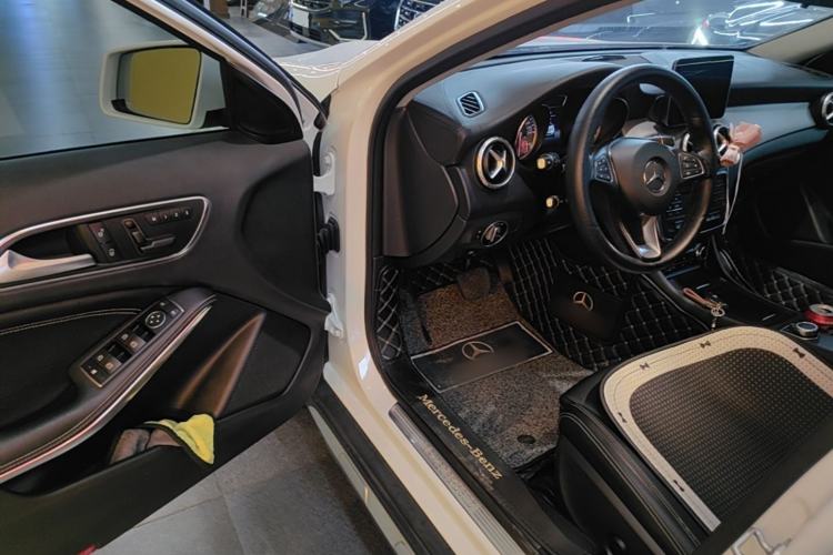 Used Mercedes-Benz GLA 2016 GLA 200 Fashion Model Driver Seat