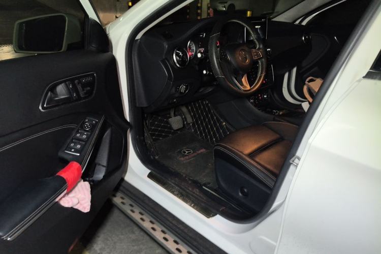 Used Mercedes-Benz GLA 2016 GLA 200 Fashion Model Driver Seat
