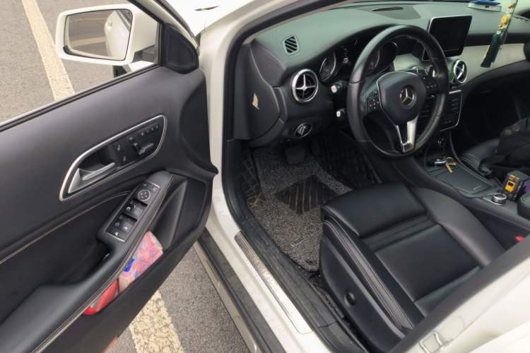 Used Mercedes-Benz GLA 2016 GLA 200 Fashion Model Driver Seat