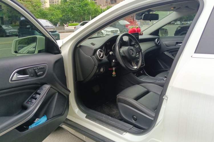 Used Mercedes-Benz GLA 2016 GLA 200 Fashion Model Driver Seat