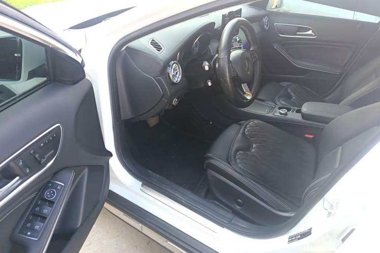Used Mercedes-Benz GLA 2016 GLA 200 Fashion Model Driver Seat