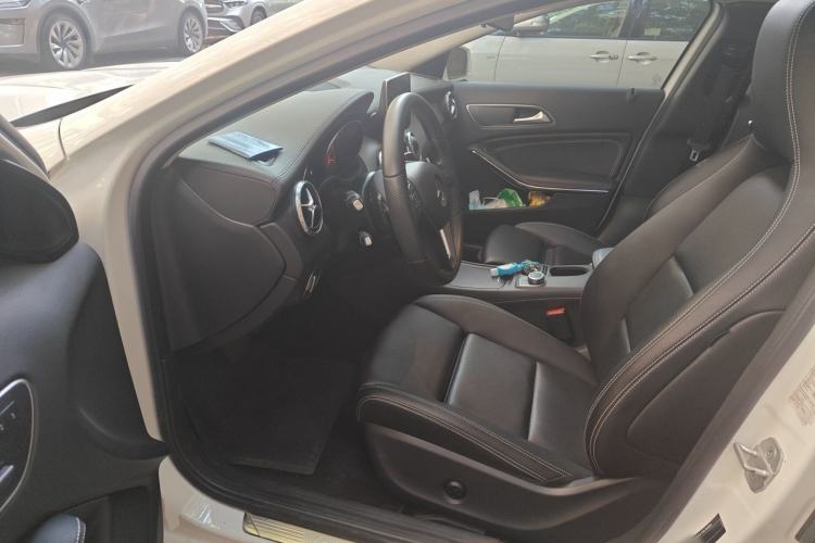 Used Mercedes-Benz GLA 2016 GLA 220 4MATIC Fashion Edition Driver Seat