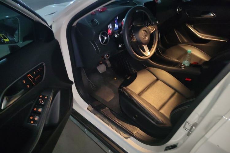 Used Mercedes-Benz GLA 2016 GLA 200 Fashion Model Driver Seat