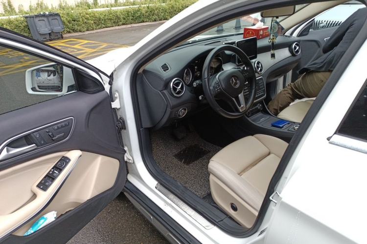 Used Mercedes-Benz GLA 2016 GLA 200 Fashion Model Driver Seat