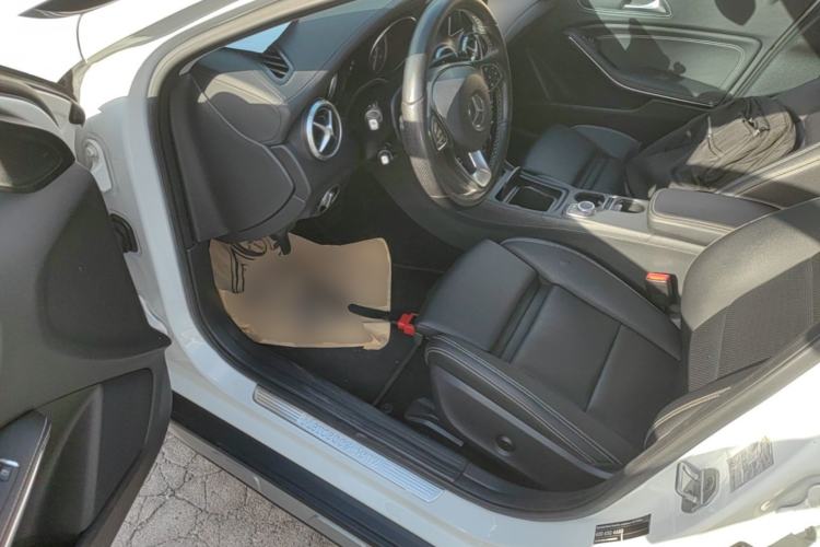Used Mercedes-Benz GLA 2016 GLA 200 Fashion Model Driver Seat
