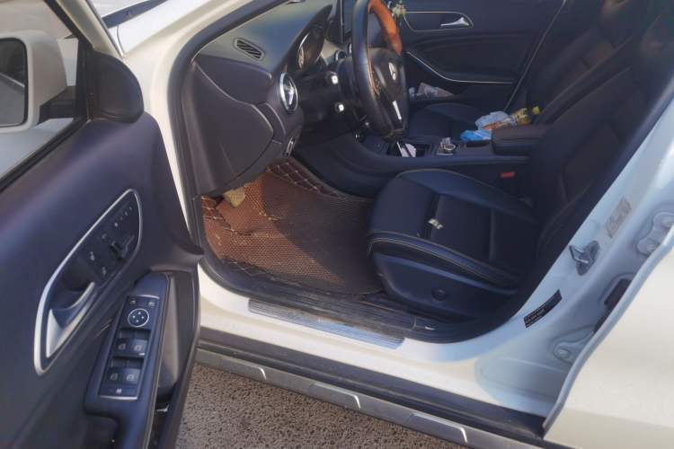 Used Mercedes-Benz GLA 2016 GLA 200 Sport Edition Driver Seat