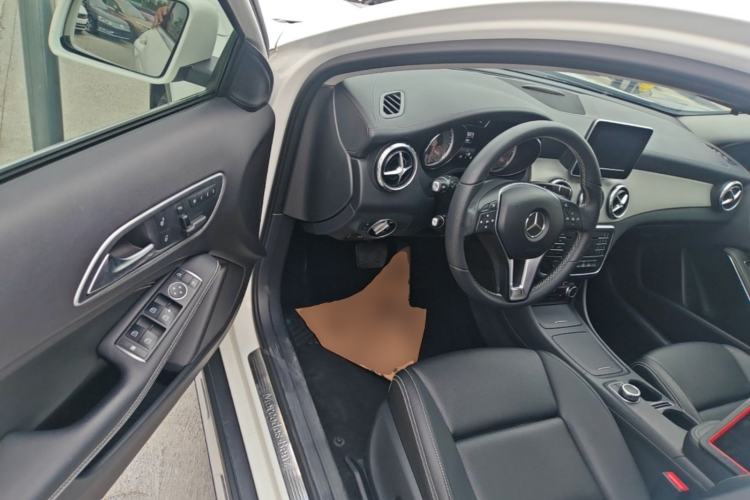 Used Mercedes-Benz GLA 2016 GLA 200 Fashion Model Driver Seat
