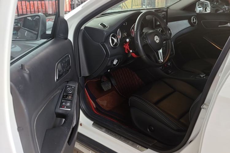 Used Mercedes-Benz GLA 2016 GLA 200 Fashion Model Driver Seat
