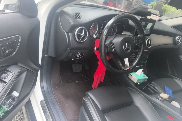 Used Mercedes-Benz GLA 2016 GLA 220 4MATIC Fashion Edition Driver Seat