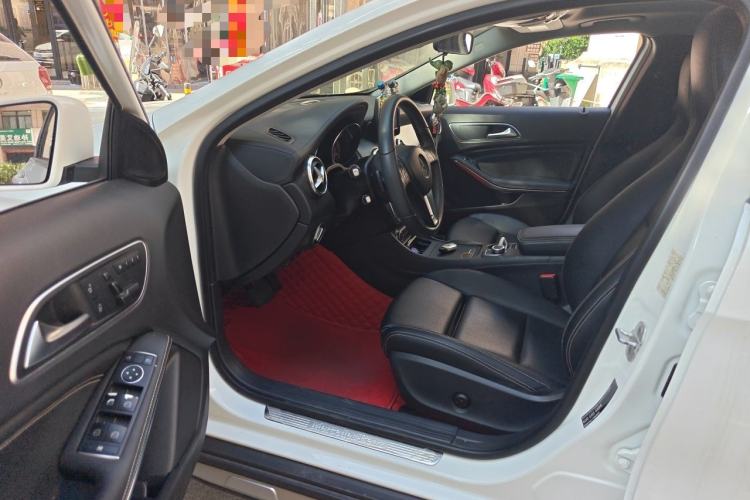 Used Mercedes-Benz GLA 2016 GLA 200 Fashion Model Driver Seat