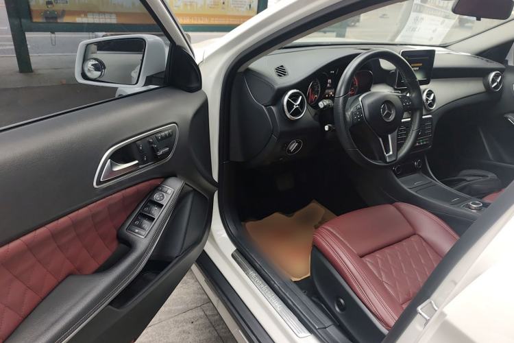 Used Mercedes-Benz GLA 2016 GLA 200 Fashion Model Driver Seat
