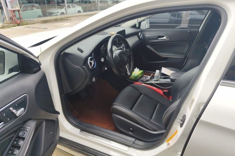 Used Mercedes-Benz GLA 2016 GLA 200 Fashion Model Driver Seat