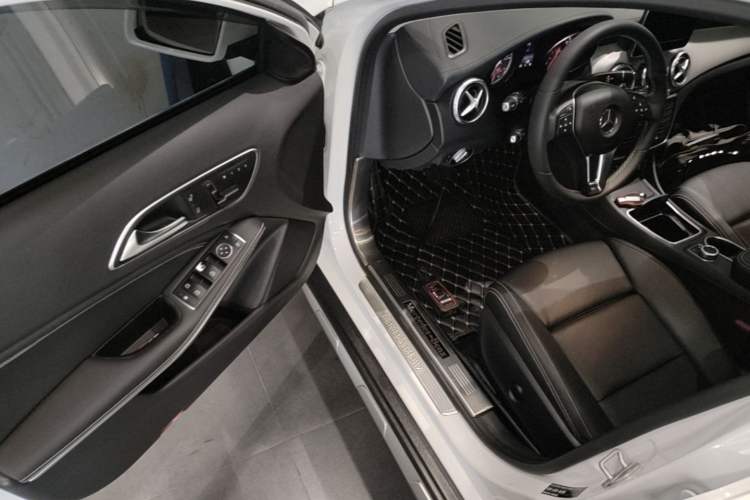 Used Mercedes-Benz GLA 2016 GLA 200 Fashion Model Driver Seat