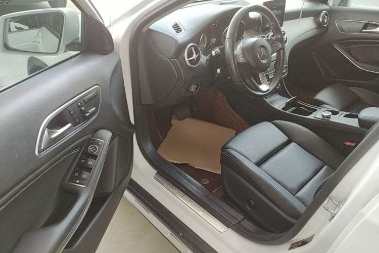 Used Mercedes-Benz GLA 2016 GLA 200 Fashion Model Driver Seat