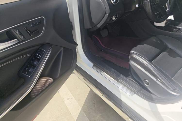 Used Mercedes-Benz GLA 2016 GLA 200 Fashion Model Driver Seat