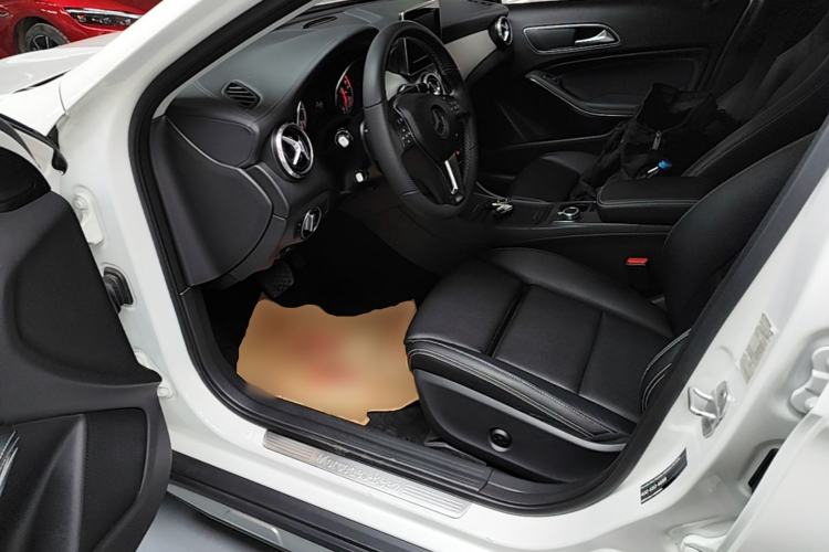 Used Mercedes-Benz GLA 2016 GLA 200 Fashion Model Driver Seat