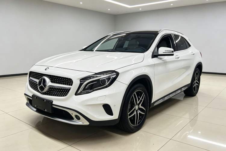 Used Mercedes-Benz GLA 2016 GLA 220 4MATIC Fashion Edition Guazi used car, China used car export, Used car for sale, Used cars, Cheapest cars for sale