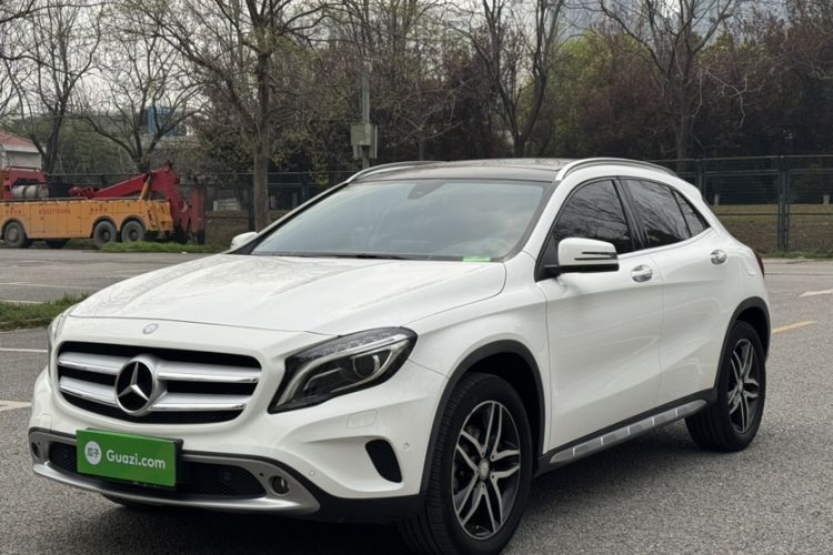 Used Mercedes-Benz GLA 2016 GLA 220 4MATIC Fashion Edition Guazi used car, China used car export, Used car for sale, Used cars, Cheapest cars for sale