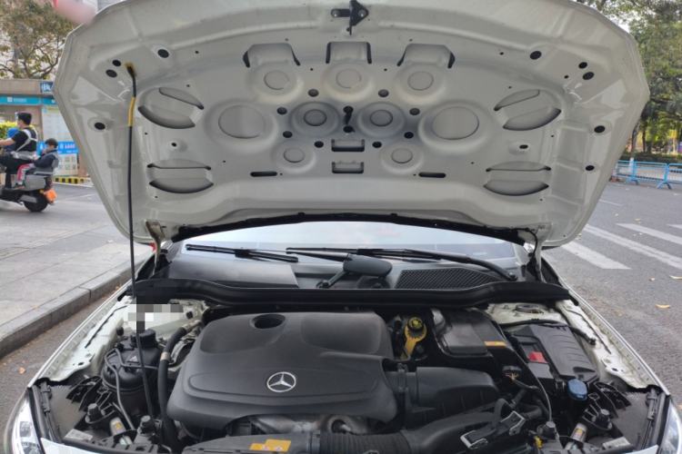 Used Mercedes-Benz GLA 2016 GLA 220 4MATIC Fashion Edition Engine Bay