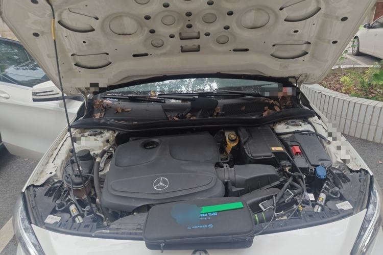 Used Mercedes-Benz GLA 2016 GLA 220 4MATIC Fashion Edition Engine Bay