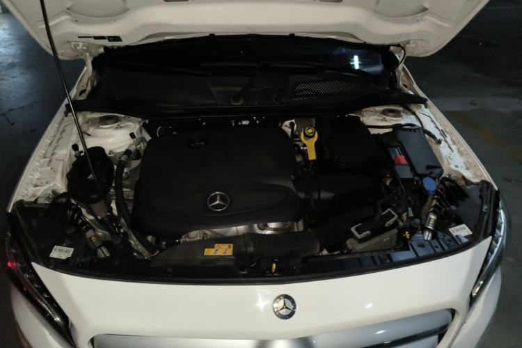 Used Mercedes-Benz GLA 2016 GLA 220 4MATIC Fashion Edition Engine Bay