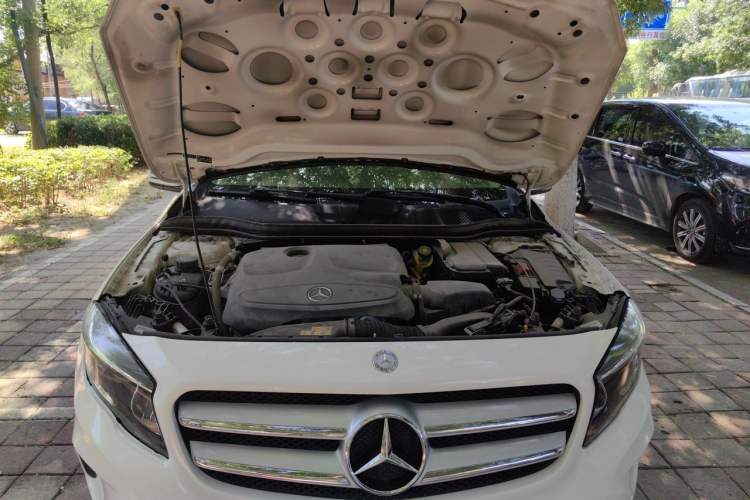Used Mercedes-Benz GLA 2016 GLA 200 Sport Edition Engine Bay