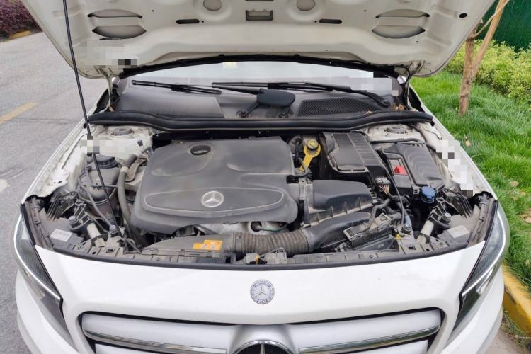 Used Mercedes-Benz GLA 2016 GLA 200 Sport Edition Engine Bay