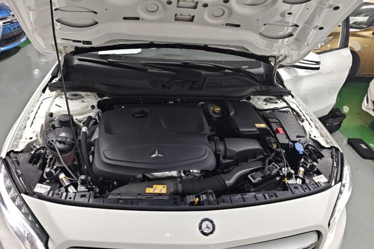 Used Mercedes-Benz GLA 2016 GLA 200 Sport Edition Engine Bay