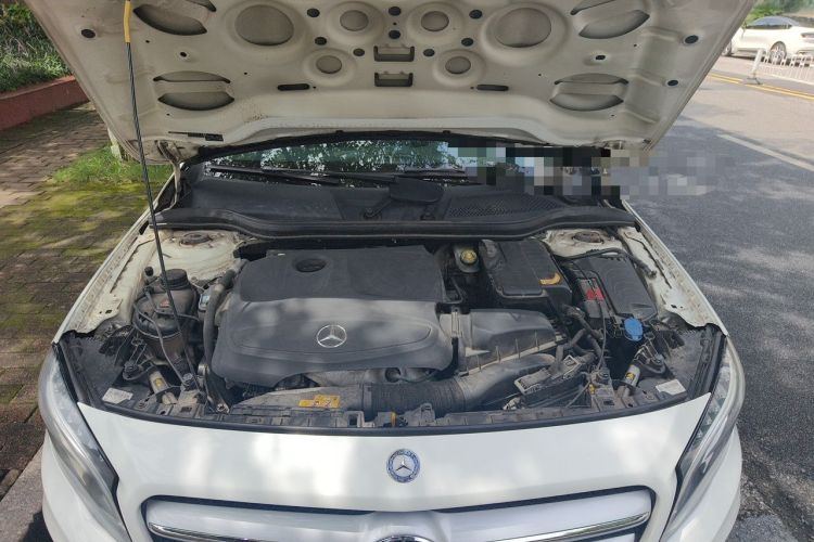 Used Mercedes-Benz GLA 2016 GLA 200 Fashion Model Engine Bay