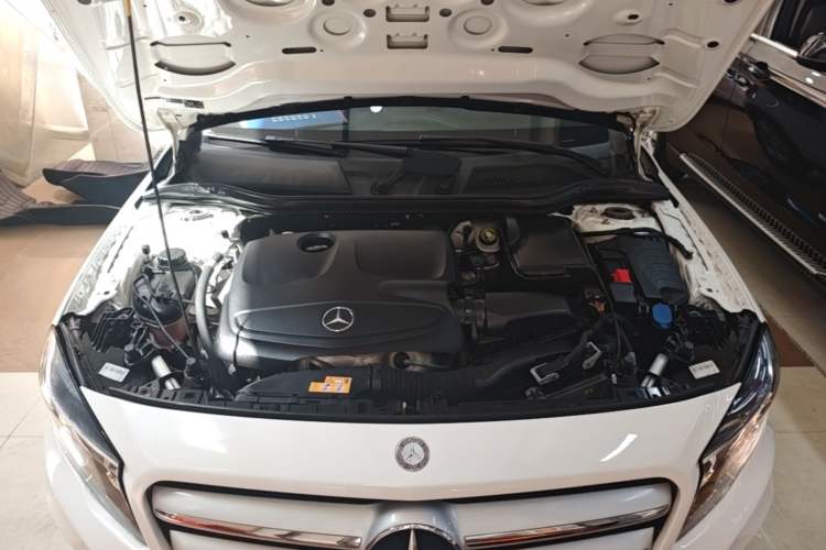 Used Mercedes-Benz GLA 2016 GLA 200 Sport Edition Engine Bay