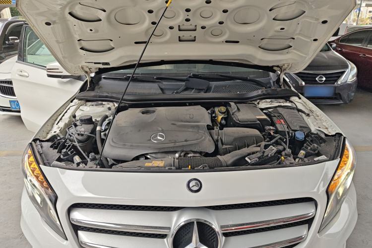 Used Mercedes-Benz GLA 2016 GLA 220 4MATIC Fashion Edition Engine Bay