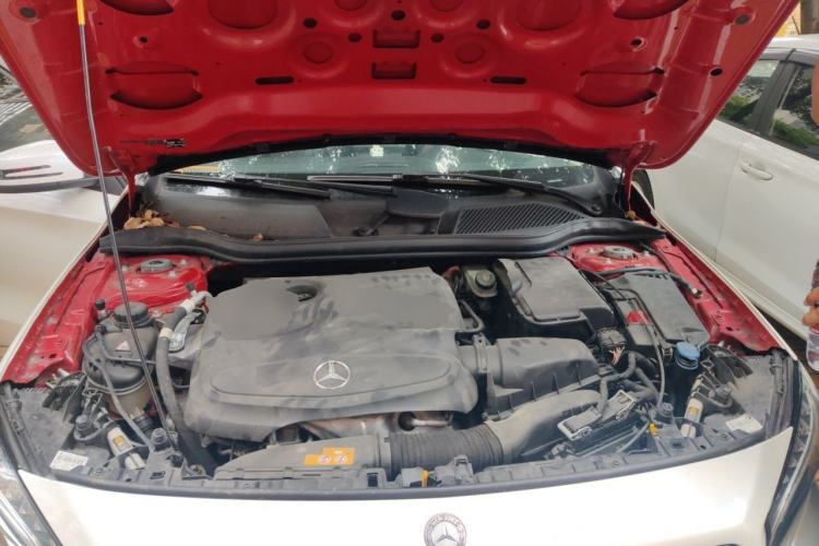 Used Mercedes-Benz GLA 2016 GLA 220 4MATIC Fashion Edition Engine Bay