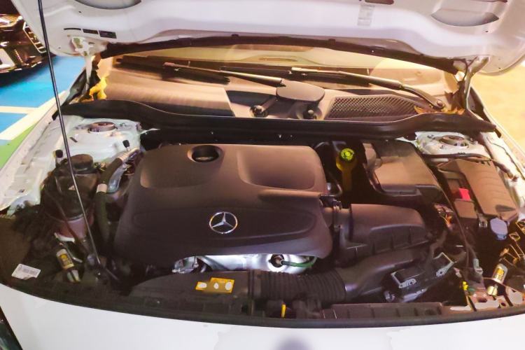 Used Mercedes-Benz GLA 2016 GLA 200 Fashion Model Engine Bay