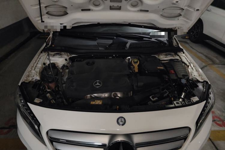 Used Mercedes-Benz GLA 2016 GLA 200 Fashion Model Engine Bay
