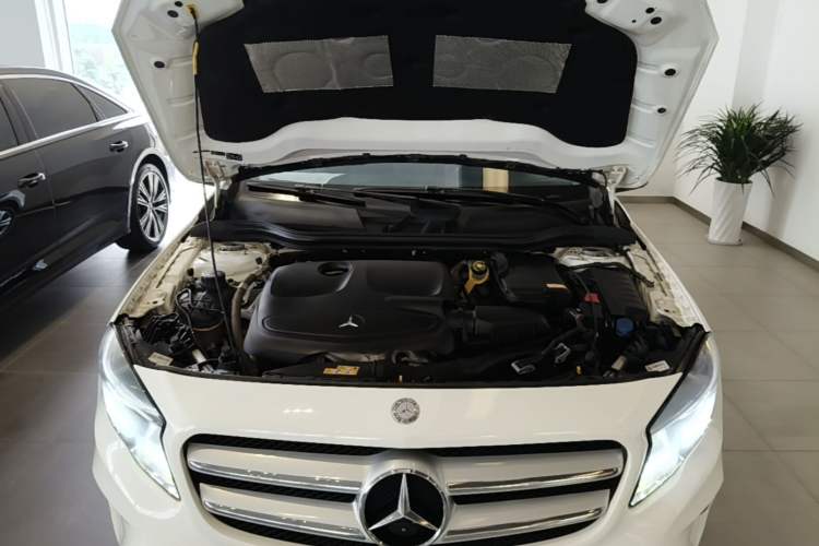 Used Mercedes-Benz GLA 2016 GLA 200 Sport Edition Engine Bay