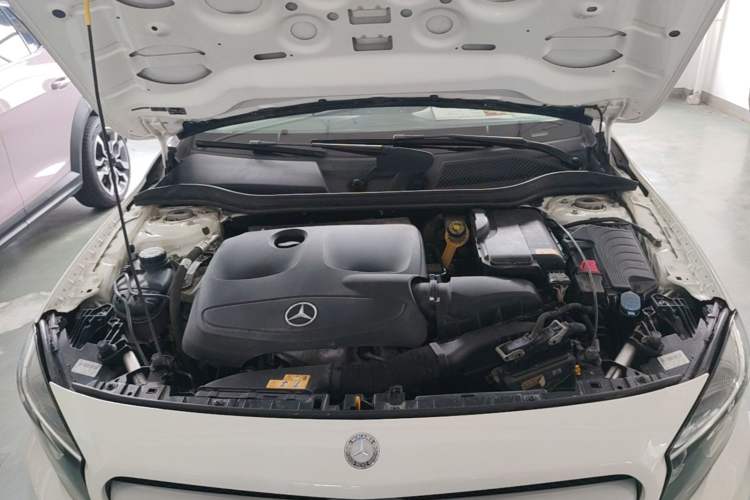 Used Mercedes-Benz GLA 2016 GLA 200 Sport Edition Engine Bay