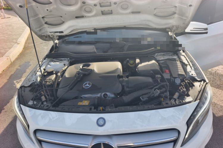 Used Mercedes-Benz GLA 2016 GLA 200 Fashion Model Engine Bay