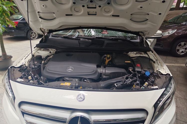Used Mercedes-Benz GLA 2016 GLA 220 4MATIC Fashion Edition Engine Bay