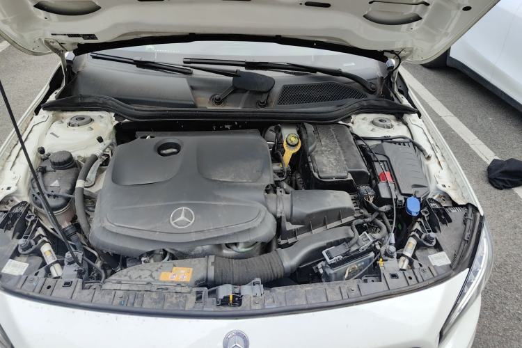 Used Mercedes-Benz GLA 2016 GLA 200 Fashion Model Engine Bay