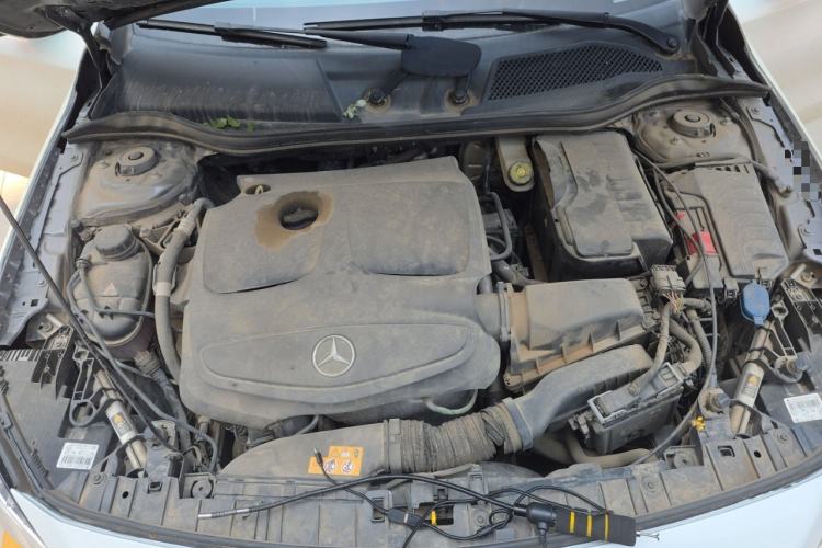 Used Mercedes-Benz GLA 2016 GLA 200 Fashion Model Engine Bay