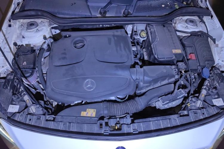 Used Mercedes-Benz GLA 2016 GLA 200 Fashion Model Engine Bay