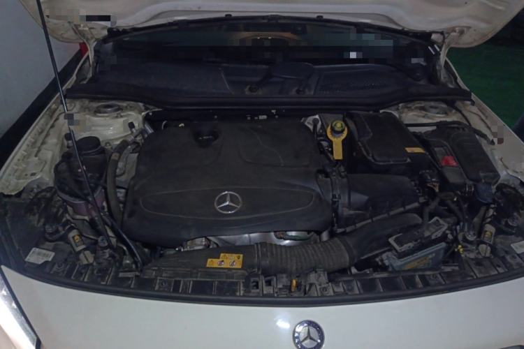 Used Mercedes-Benz GLA 2016 GLA 200 Fashion Model Engine Bay